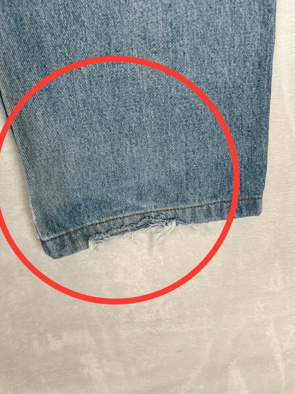 Vintage Levi’s 550 Denim Jeans Size 36x29 Medium Wash Distress Y2K Altered